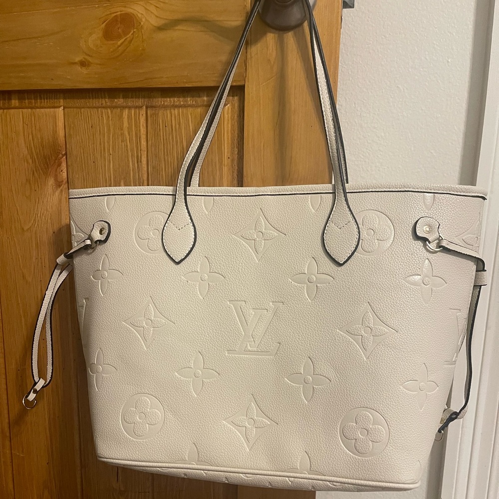 White Shoulder Bag
